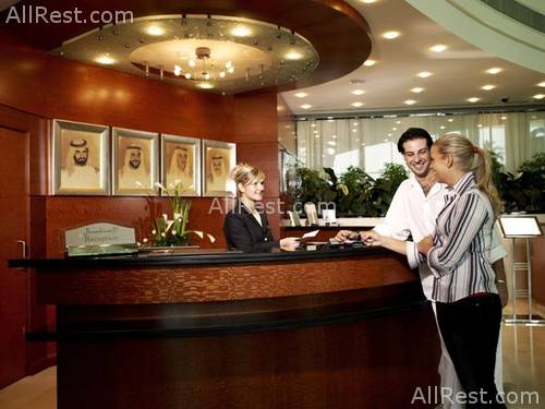 Al Murooj Rotana Suites 3